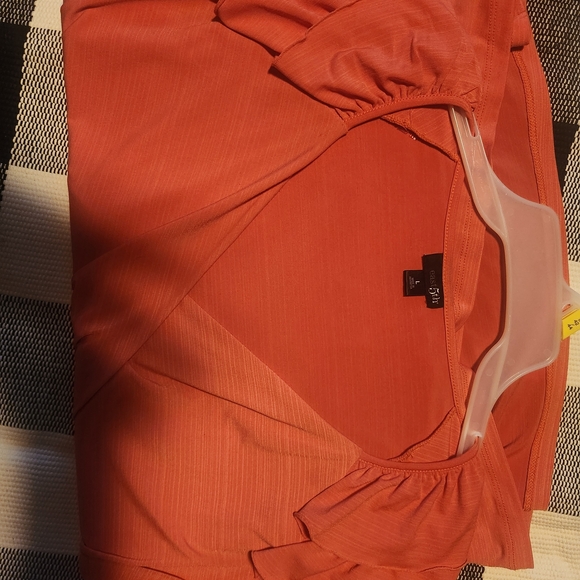 Women's Ruffled Sleeve Wrap Top - Rust - Picture 4 of 7